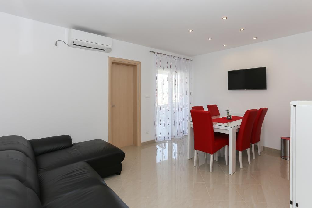Apartments Ivan Traù Esterno foto